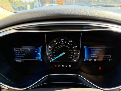 Used 2015 Ford Fusion SE w/ Equipment Group 202A image 18