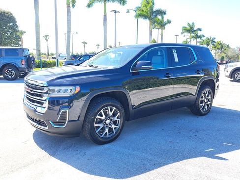 Used 2021 GMC Acadia SLE image 3