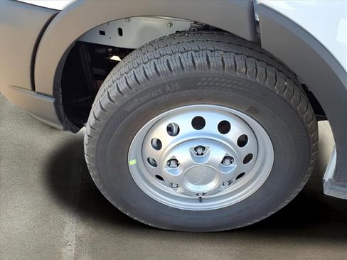 New 2025 Ford Transit 350 148 Low Roof AWD image 21