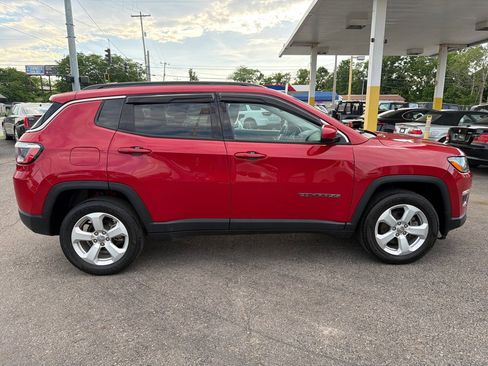 Used 2021 Jeep Compass Latitude w/ Convenience Group AWD/4WD image 17