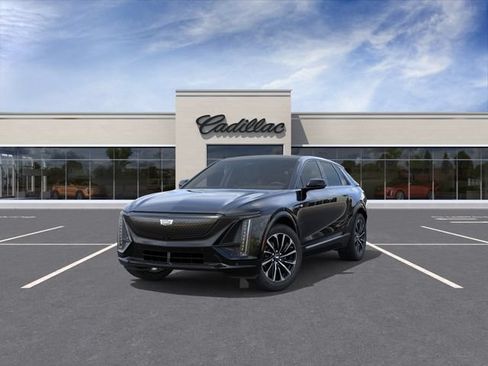 Used 2026 Cadillac Lyriq Sport AWD/4WD image 8