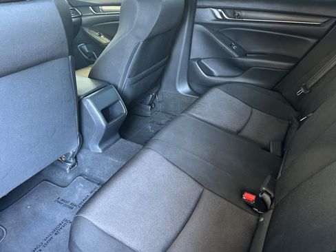 Used 2018 Honda Accord LX image 11