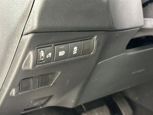 Certified 2026 Toyota Corolla Cross LE FWD image 15