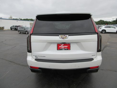 Certified 2021 Cadillac Escalade Sport AWD/4WD image 6