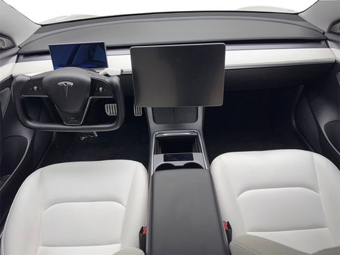 Used 2021 Tesla Model 3 Performance image 50