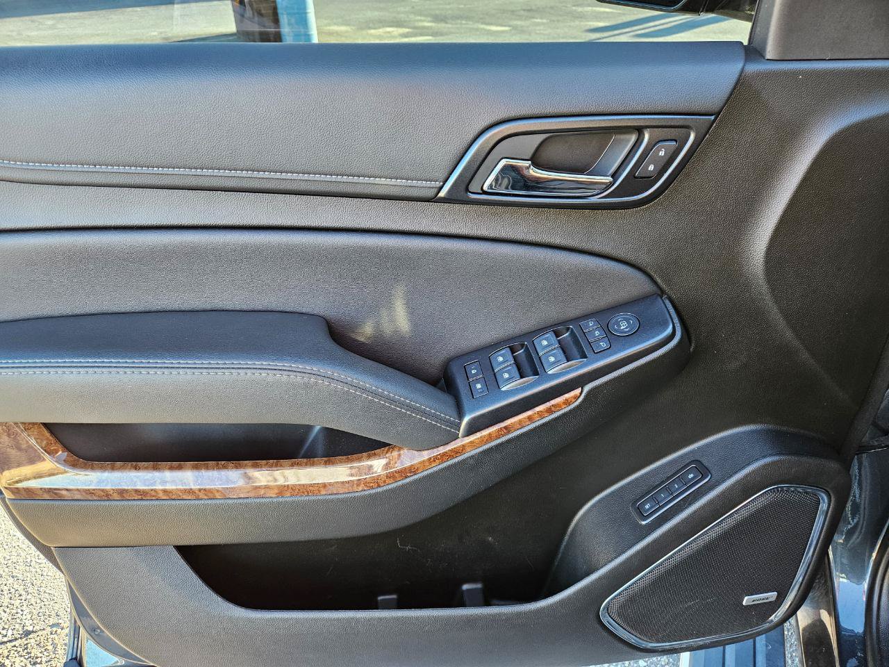 Used 2019 Chevrolet Tahoe Premier w/ Premier Plus Edition AWD/4WD image 11