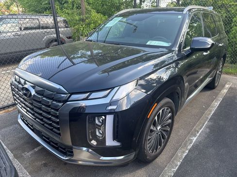 Used 2024 Hyundai Palisade Calligraphy FWD image 1