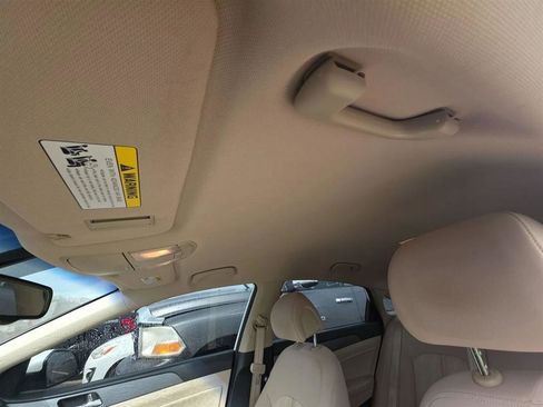 Used 2017 Hyundai Sonata SE image 19