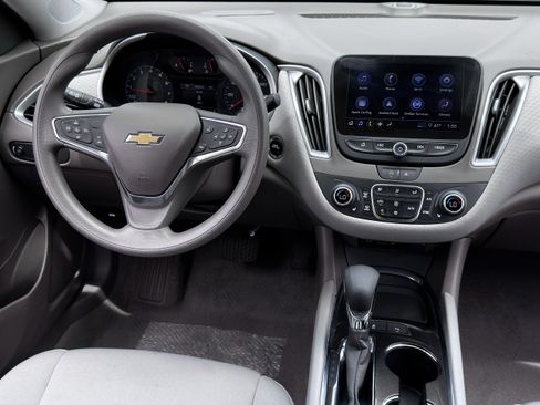 Used 2025 Chevrolet Malibu LT FWD image 29