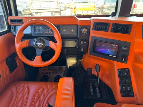 Used 2002 HUMMER H1 4-Door Open Top image 21