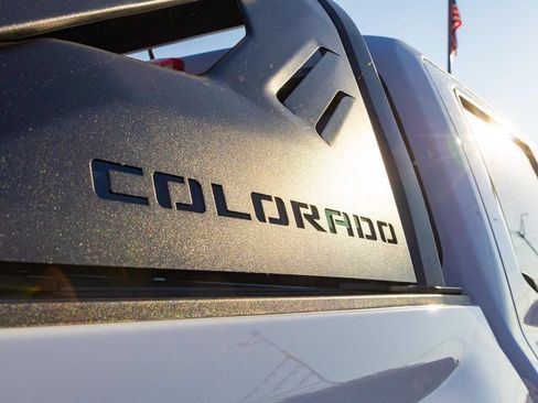 New 2025 Chevrolet Colorado Trail Boss w/ Midnight Edition AWD/4WD image 11