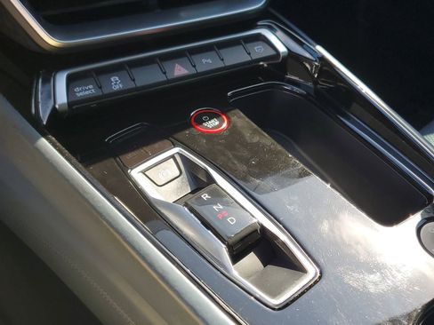 Used 2022 Audi e-tron GT Premium Plus w/ Performance Package image 30