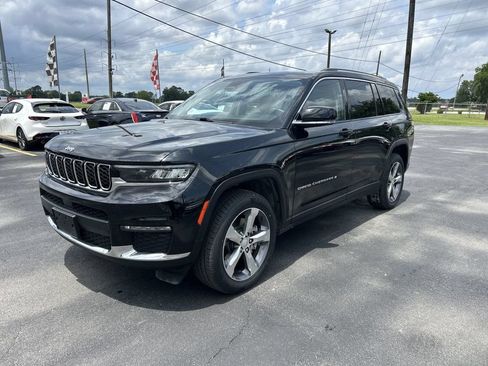 Used 2022 Jeep Grand Cherokee L Limited AWD/4WD image 1