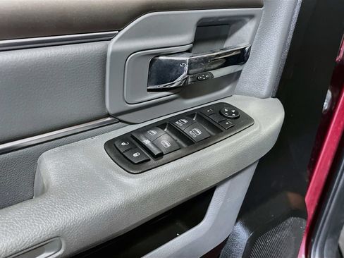 Used 2019 RAM 1500 Warlock AWD/4WD image 17