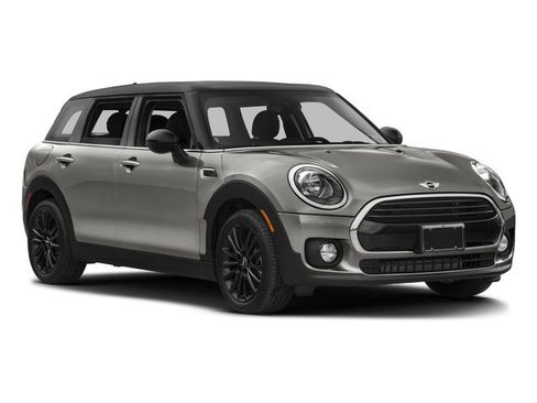 Used 2017 MINI Cooper Clubman ALL4 AWD/4WD image 6