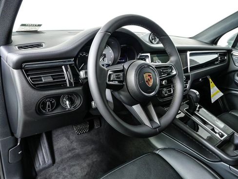 New 2026 Porsche Macan S image 4