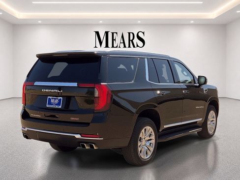 Used 2025 GMC Yukon Denali AWD/4WD image 5