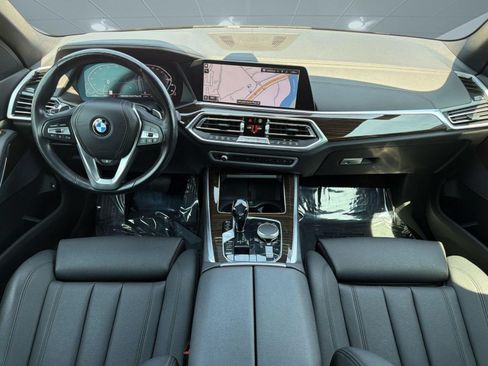 Used 2021 BMW X5 xDrive45e w/ Parking Assistance Package AWD/4WD image 16
