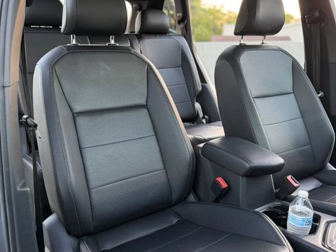 Used 2019 Volkswagen Tiguan SEL Premium R-Line FWD image 14