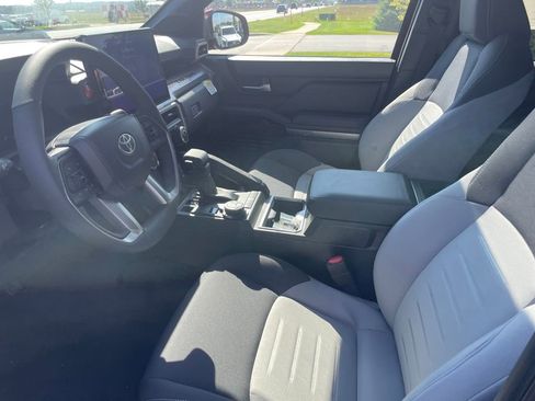 New 2025 Toyota Tacoma TRD Off-Road AWD/4WD image 36
