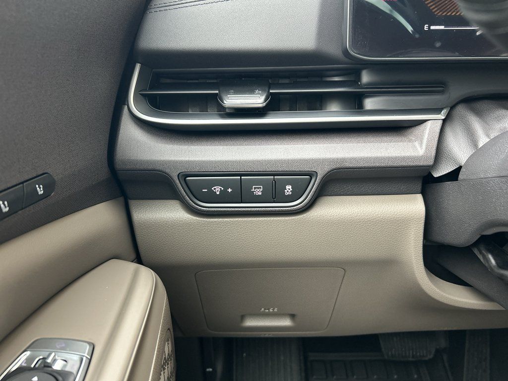 New 2026 Kia Carnival EX FWD image 28