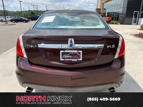 Used 2009 Lincoln MKS FWD image 11