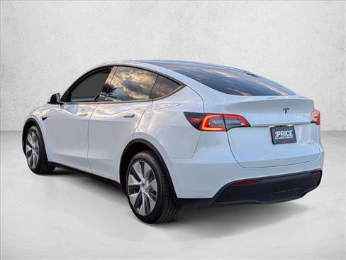 Used 2021 Tesla Model Y Long Range AWD/4WD image 9