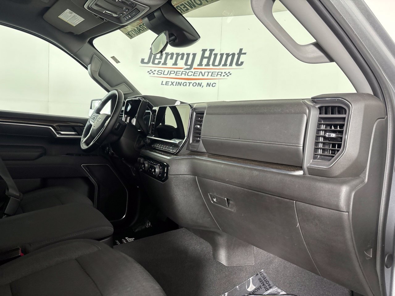 Used 2026 Chevrolet Silverado 1500 RST AWD/4WD image 30