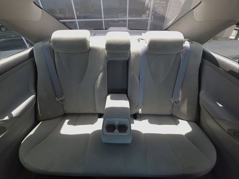 Used 2007 Toyota Camry LE FWD image 19