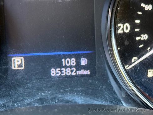 Used 2019 Nissan Rogue SV image 17