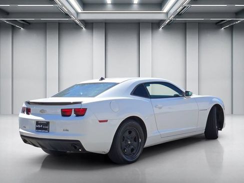 Used 2013 Chevrolet Camaro LS RWD image 4