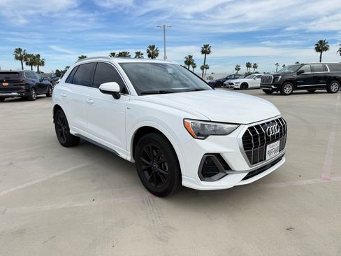 Used 2021 Audi Q3 2.0T Premium w/ Convenience Package image 4