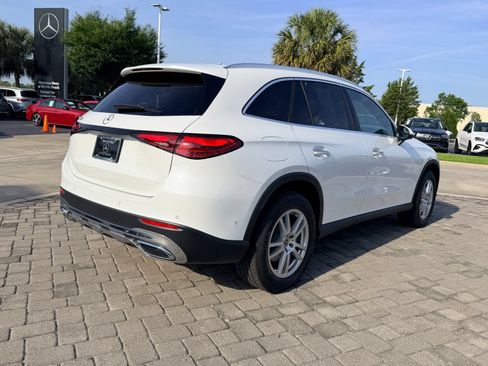 Certified 2025 Mercedes-Benz GLC 300 image 9