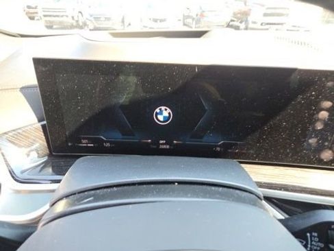 Used 2024 BMW X5 xDrive40i w/ M Sport Package image 17