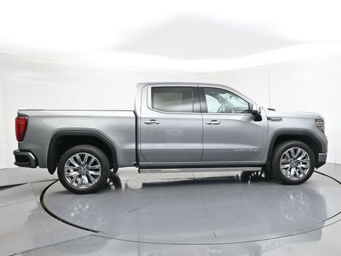 Used 2023 GMC Sierra 1500 Denali w/ Denali Reserve Package AWD/4WD image 4