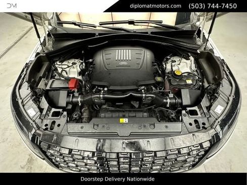 Used 2018 Land Rover Range Rover Velar R-Dynamic SE AWD/4WD image 47