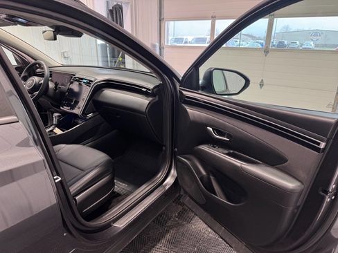 Used 2023 Hyundai Tucson SEL w/ Convenience Package image 16