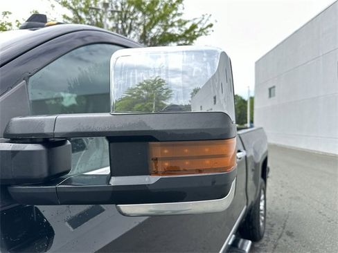 Used 2016 Chevrolet Silverado 3500 High Country w/ Duramax Plus Package image 10