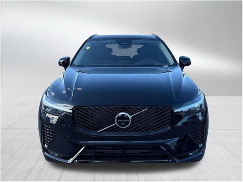 New 2026 Volvo XC60 B5 Ultra AWD/4WD image 2