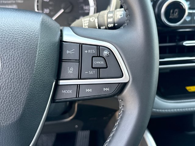 Used 2026 Toyota Highlander XLE AWD/4WD image 19