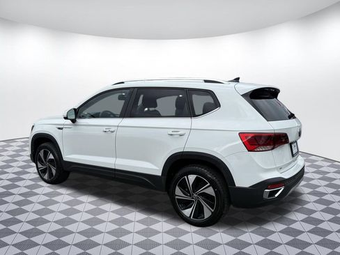 Used 2024 Volkswagen Taos SE image 5