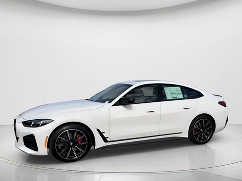 New 2026 BMW M440i w/ Premium Package RWD image 4