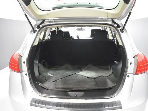 Used 2013 Nissan Rogue S FWD image 24
