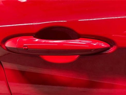 Used 2019 Alfa Romeo Giulia w/ Quick Order Package 22K Sport image 11