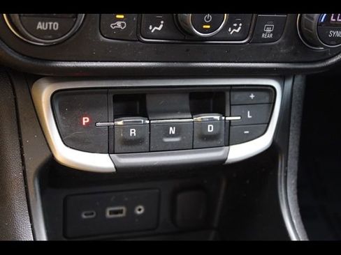 Used 2022 GMC Terrain SLE w/ Driver Convenience Package FWD image 36