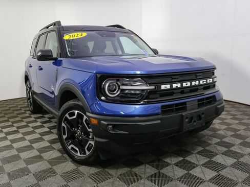 Used 2024 Ford Bronco Sport Outer Banks w/ Tech Package AWD/4WD image 3