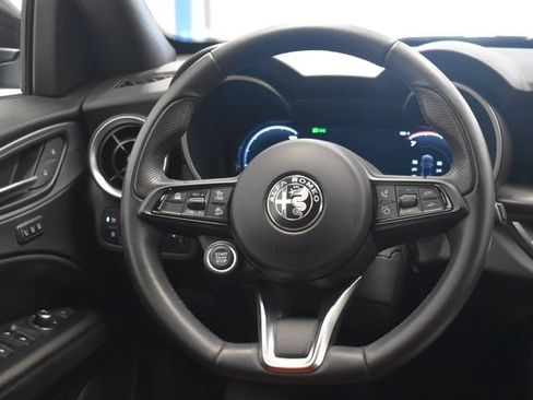 Used 2024 Alfa Romeo Stelvio Ti w/ Performance Driving Package AWD/4WD image 24