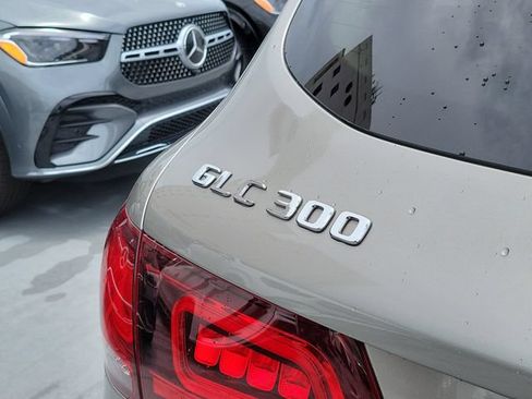 Used 2022 Mercedes-Benz GLC 300 image 8