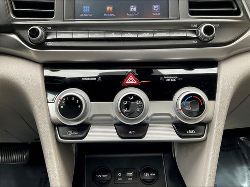 Used 2019 Hyundai Elantra SEL FWD image 14
