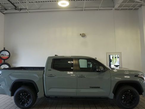 New 2026 Toyota Tundra SR5 AWD/4WD image 16
